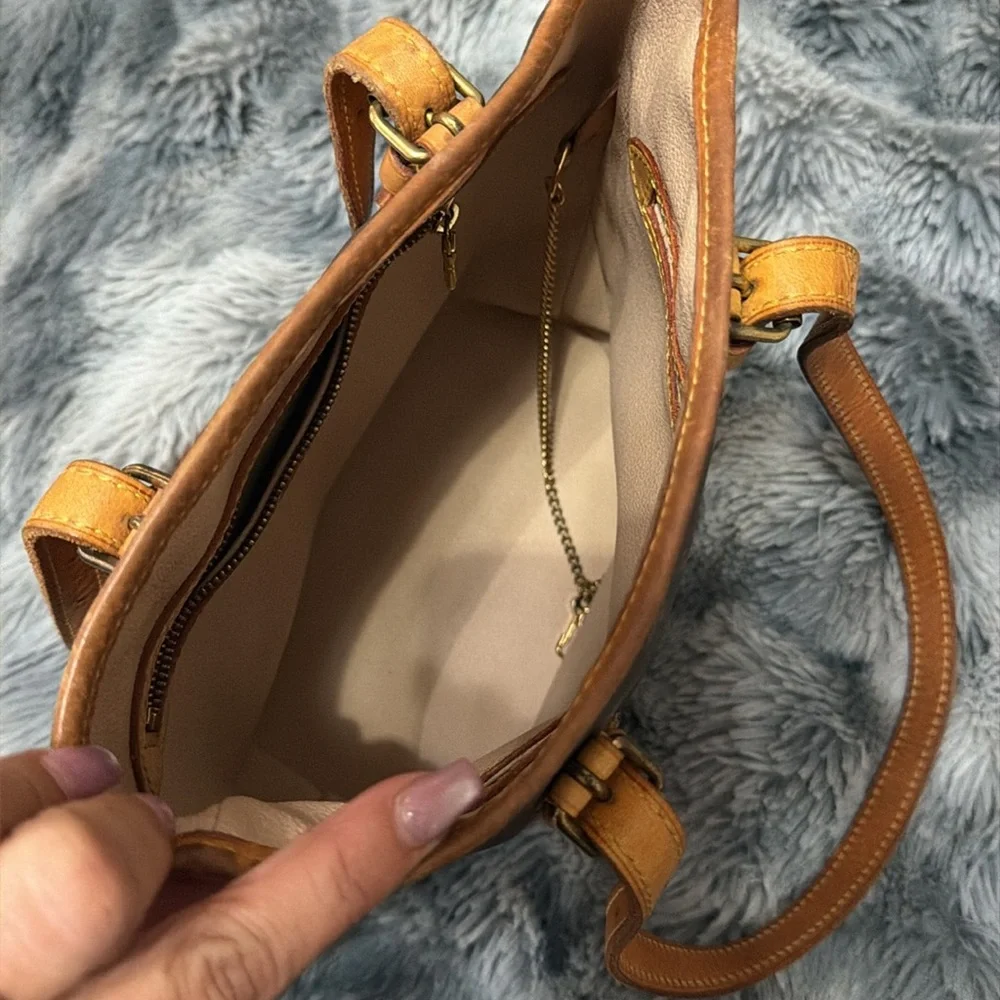 AUTHENTIC LOUIS VUITTON BUCKET BAG